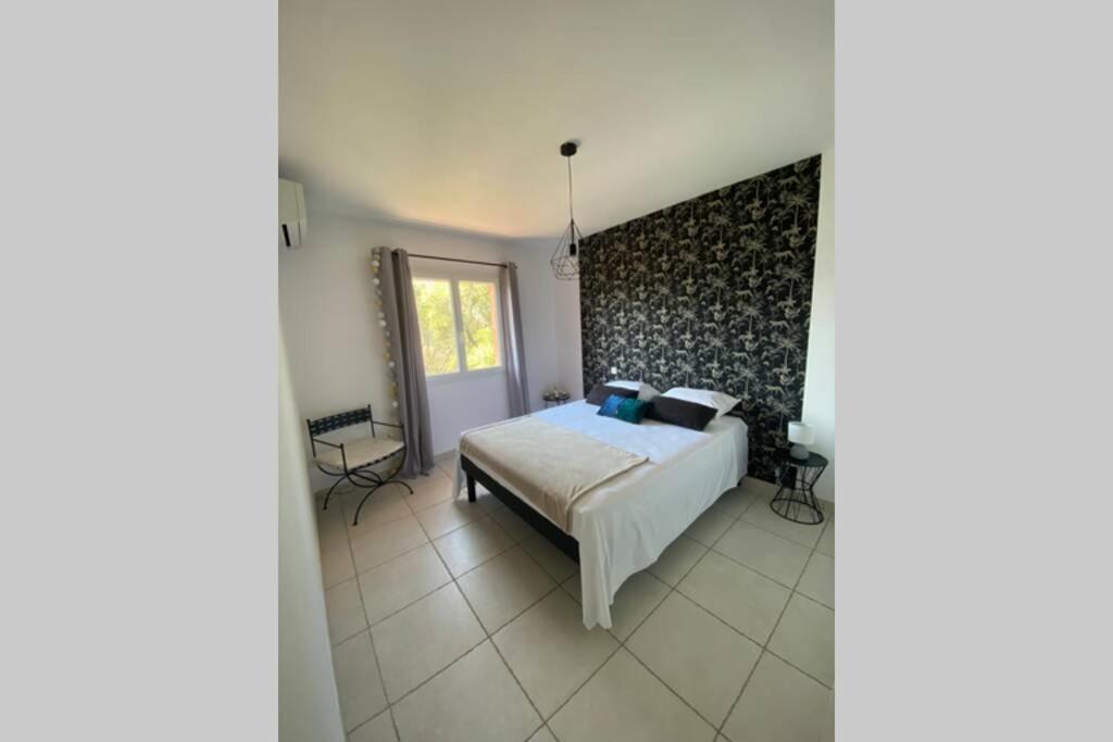 Apartmán Joli F3 De 60M2 Avec Balcon Bastelicaccia Exteriér fotografie