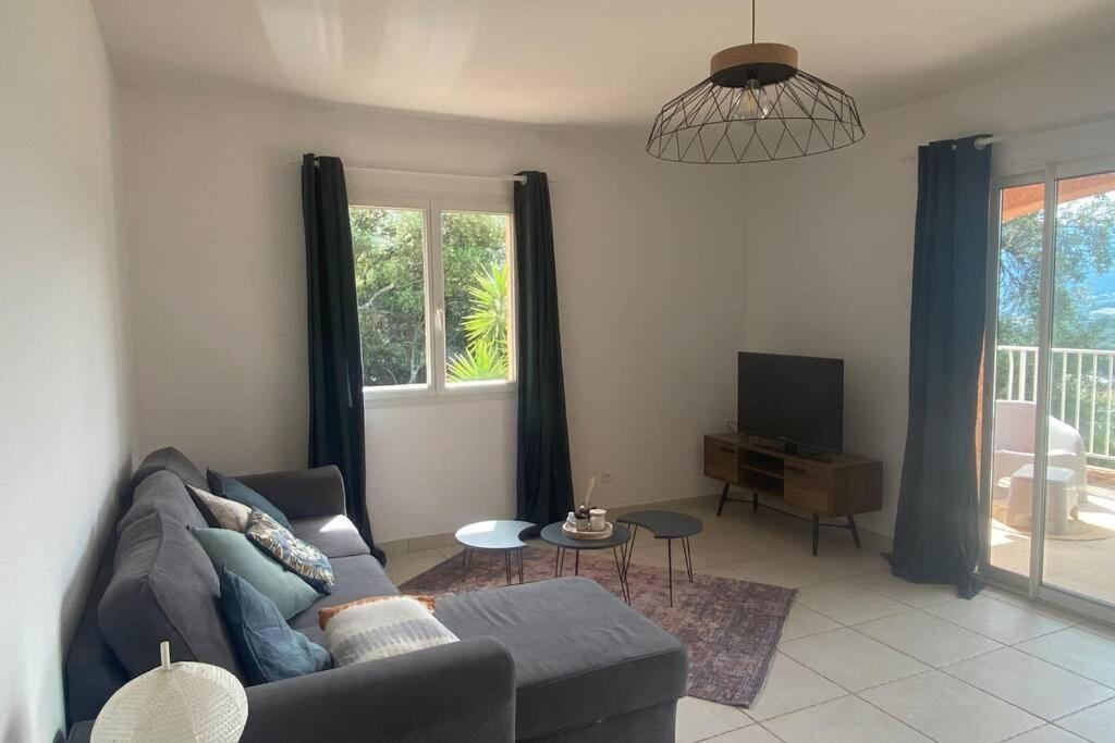 Apartmán Joli F3 De 60M2 Avec Balcon Bastelicaccia Exteriér fotografie